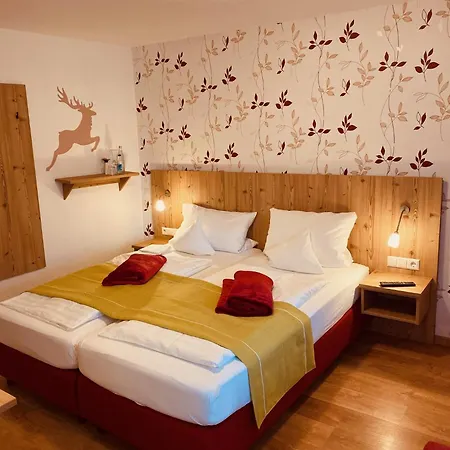 Zum Hirsch Inn